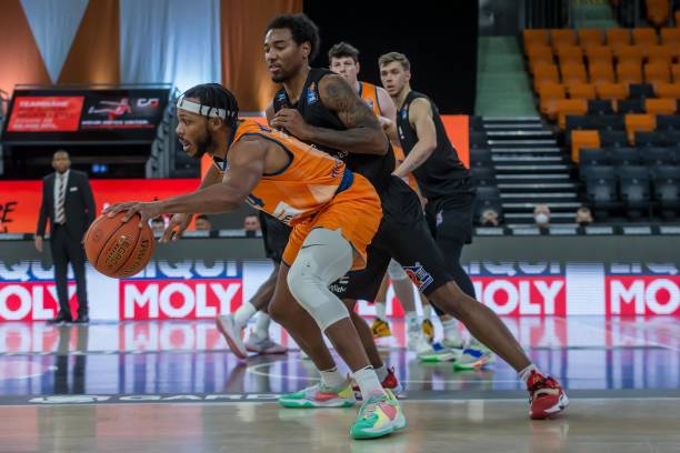 她曾在20 她曾在20