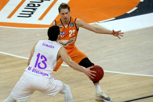 业级比赛的 业级比赛的