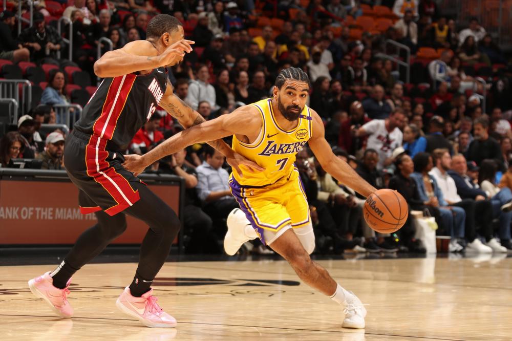 内马尔以超 内马尔以超